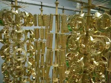 Tin Gouden Deklaag op Juwelen, het echte Goud die van 24K depositon op Horloges, Juwelen Gouden PVD Deklaag sputteren